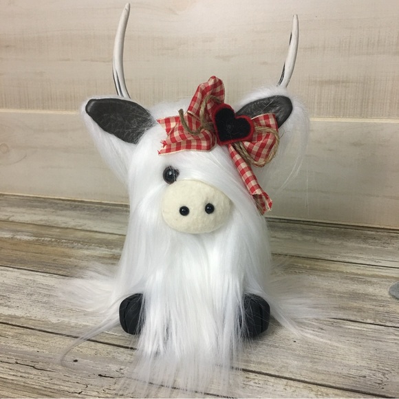 Hand Crafted Other - 🚫SOLD🚫 Valentine’s Day White Highland Cow Gnome Coo Tiered Tray Decor
